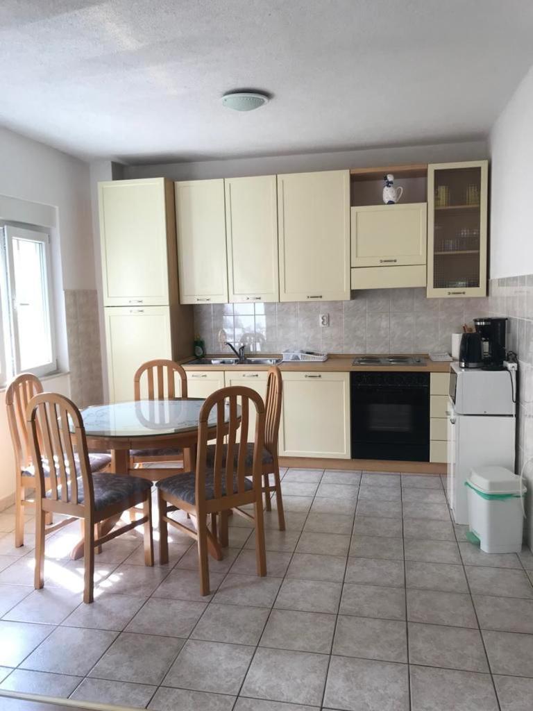 Apartment Sano Podstrana Eksteriør billede